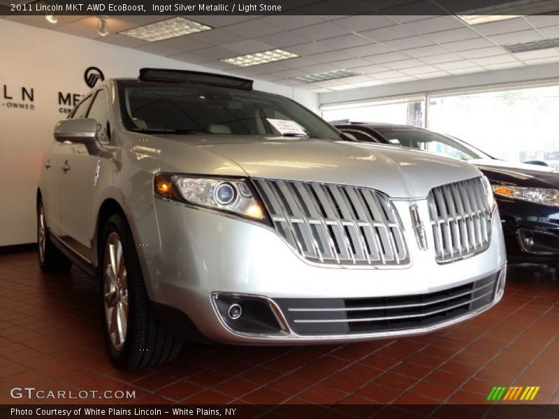 Ingot Silver Metallic / Light Stone 2011 Lincoln MKT AWD EcoBoost