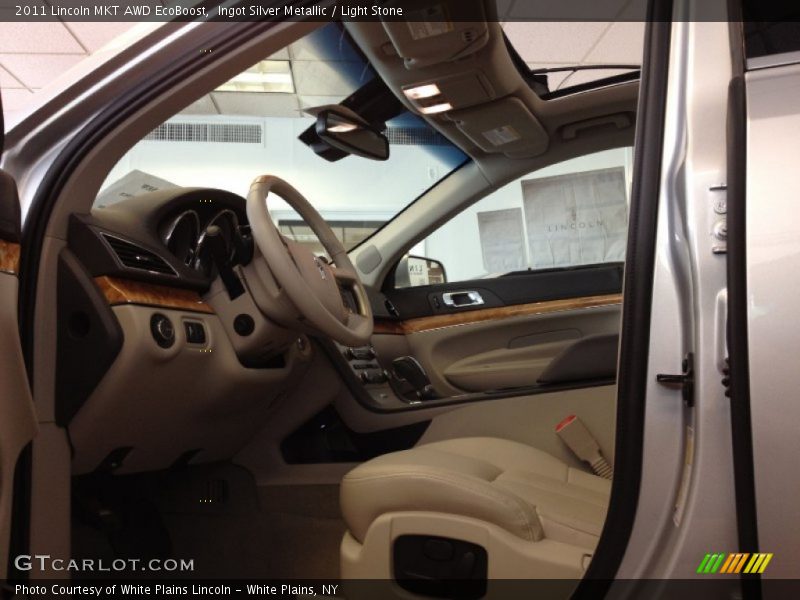 Ingot Silver Metallic / Light Stone 2011 Lincoln MKT AWD EcoBoost