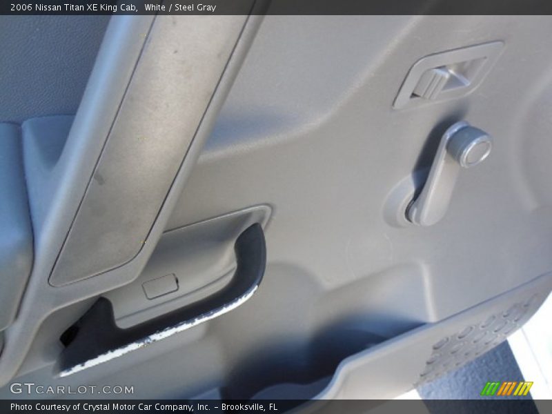 White / Steel Gray 2006 Nissan Titan XE King Cab
