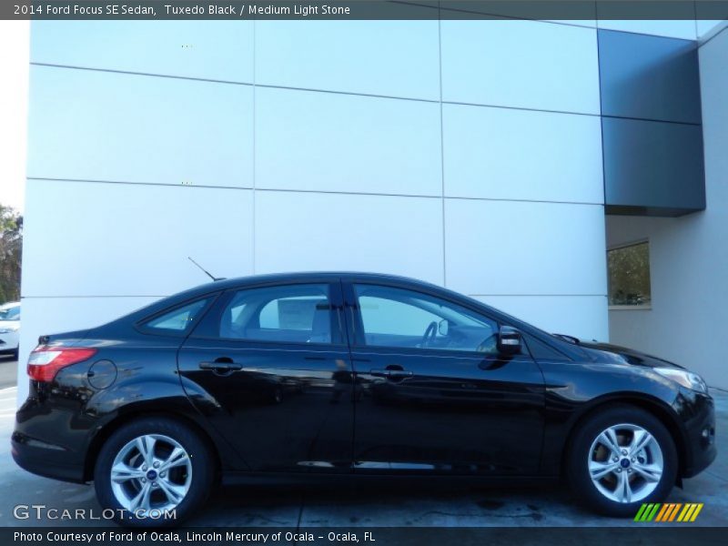 Tuxedo Black / Medium Light Stone 2014 Ford Focus SE Sedan
