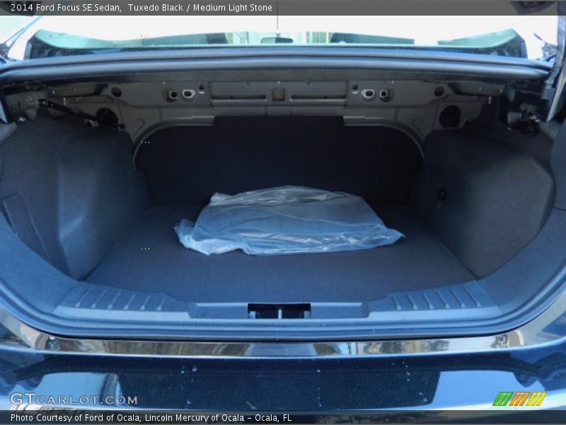 Tuxedo Black / Medium Light Stone 2014 Ford Focus SE Sedan