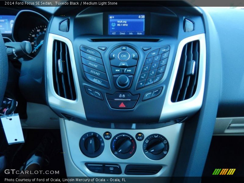 Tuxedo Black / Medium Light Stone 2014 Ford Focus SE Sedan