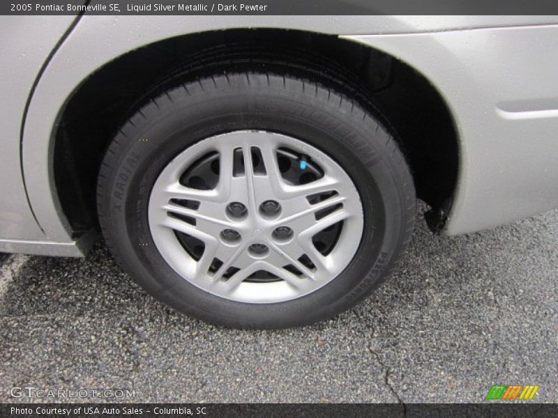 Liquid Silver Metallic / Dark Pewter 2005 Pontiac Bonneville SE