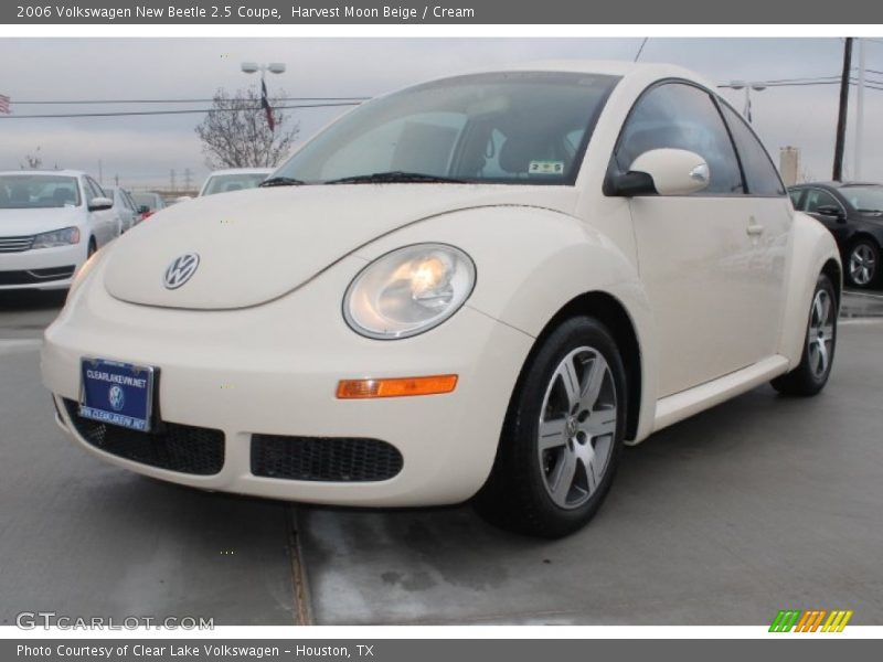 Harvest Moon Beige / Cream 2006 Volkswagen New Beetle 2.5 Coupe
