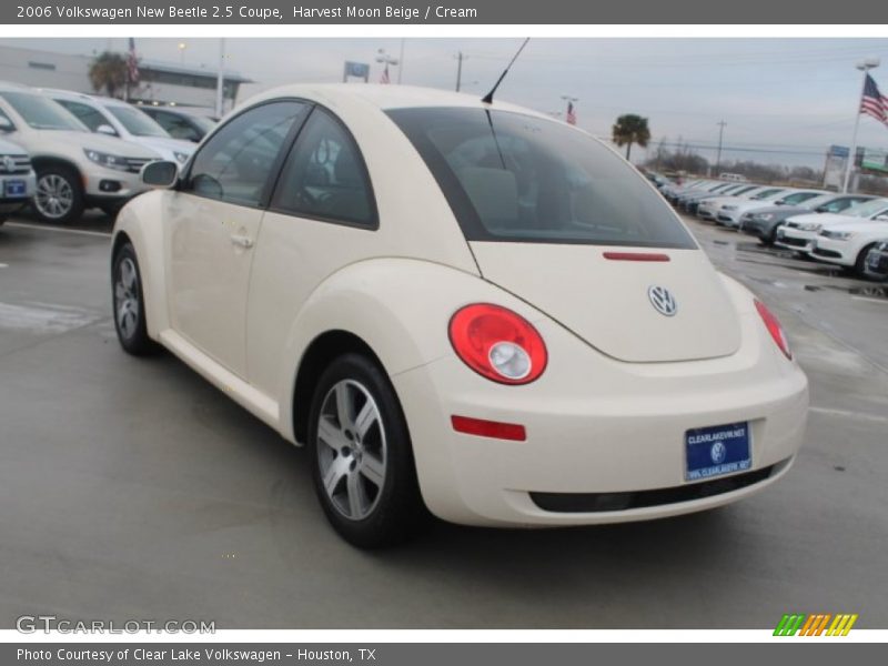 Harvest Moon Beige / Cream 2006 Volkswagen New Beetle 2.5 Coupe