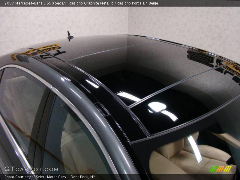 designo Graphite Metallic / designo Porcelain Beige 2007 Mercedes-Benz S 550 Sedan