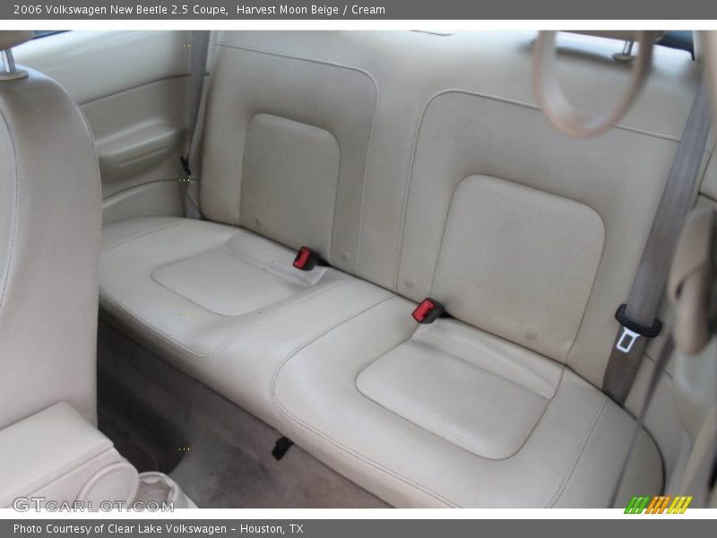 Harvest Moon Beige / Cream 2006 Volkswagen New Beetle 2.5 Coupe