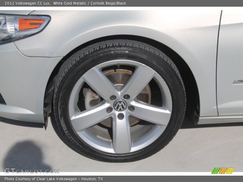 White Gold Metallic / Cornsilk Beige/Black 2011 Volkswagen CC Lux