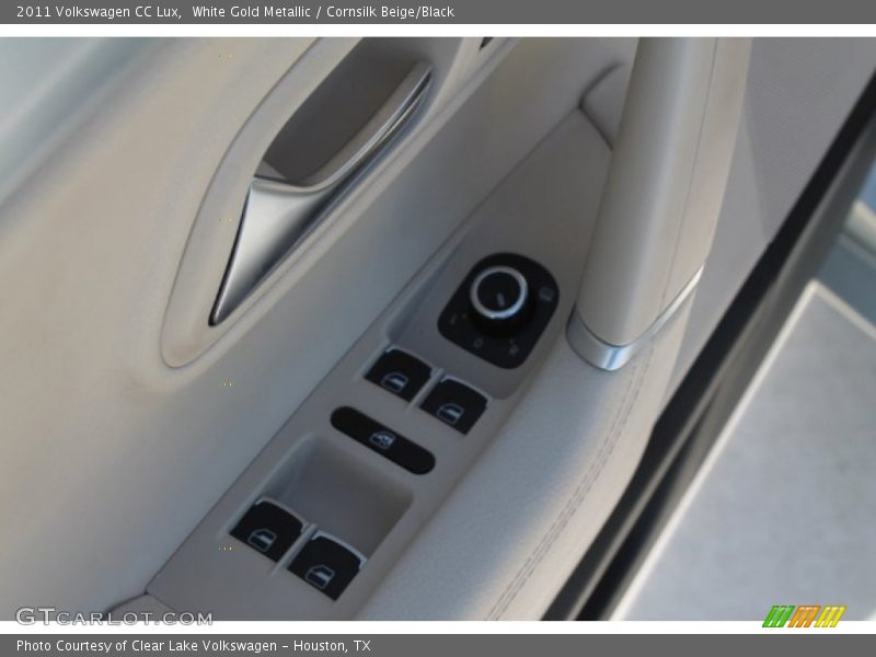 White Gold Metallic / Cornsilk Beige/Black 2011 Volkswagen CC Lux