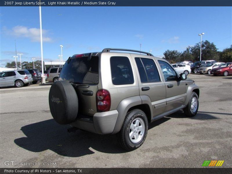 Light Khaki Metallic / Medium Slate Gray 2007 Jeep Liberty Sport