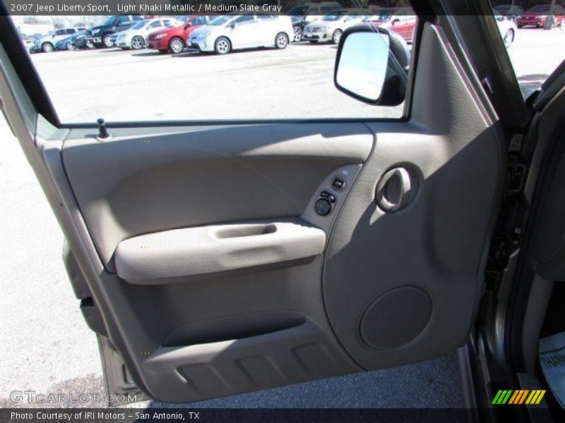 Light Khaki Metallic / Medium Slate Gray 2007 Jeep Liberty Sport