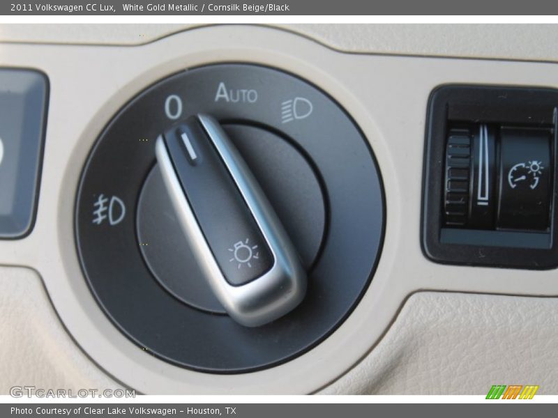 White Gold Metallic / Cornsilk Beige/Black 2011 Volkswagen CC Lux