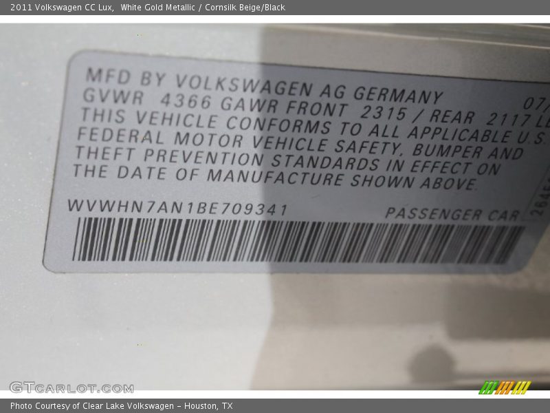 White Gold Metallic / Cornsilk Beige/Black 2011 Volkswagen CC Lux