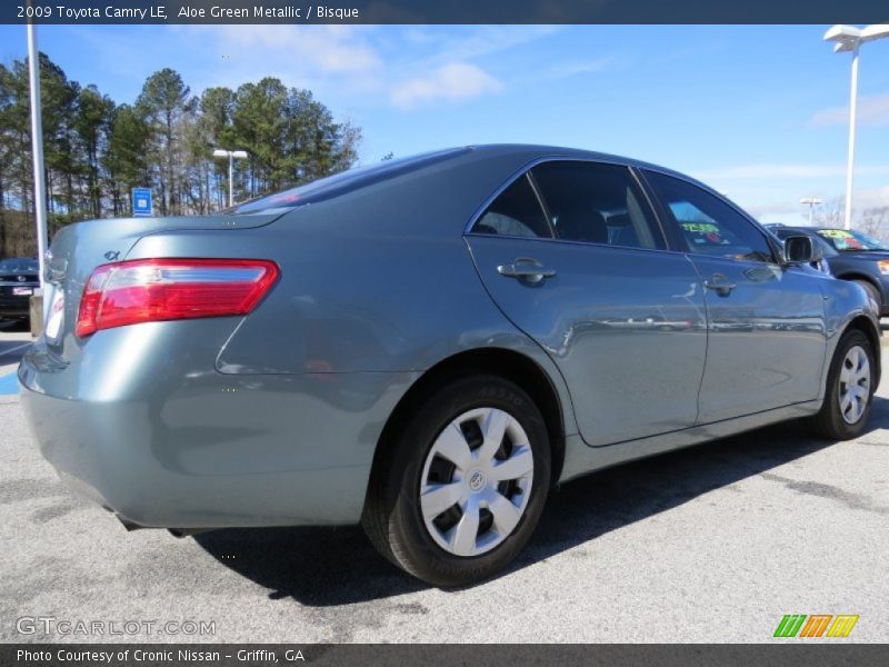 Aloe Green Metallic / Bisque 2009 Toyota Camry LE