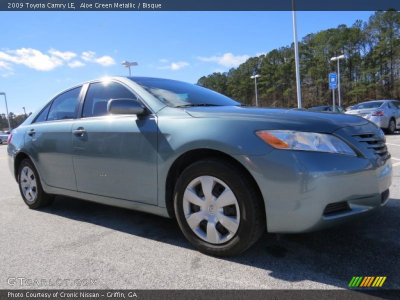 Aloe Green Metallic / Bisque 2009 Toyota Camry LE