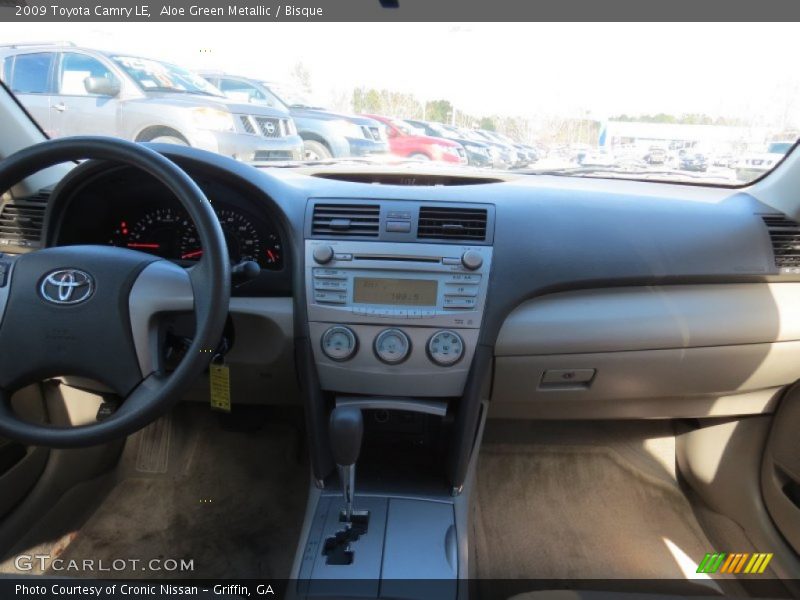 Aloe Green Metallic / Bisque 2009 Toyota Camry LE