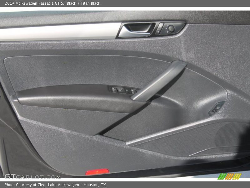Black / Titan Black 2014 Volkswagen Passat 1.8T S