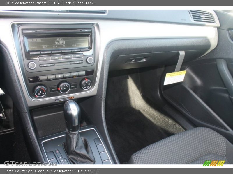 Black / Titan Black 2014 Volkswagen Passat 1.8T S