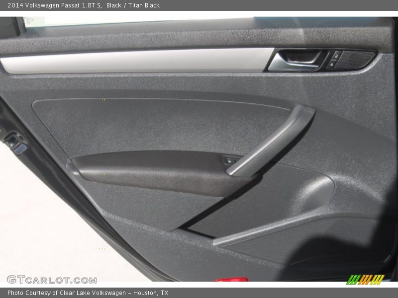 Black / Titan Black 2014 Volkswagen Passat 1.8T S