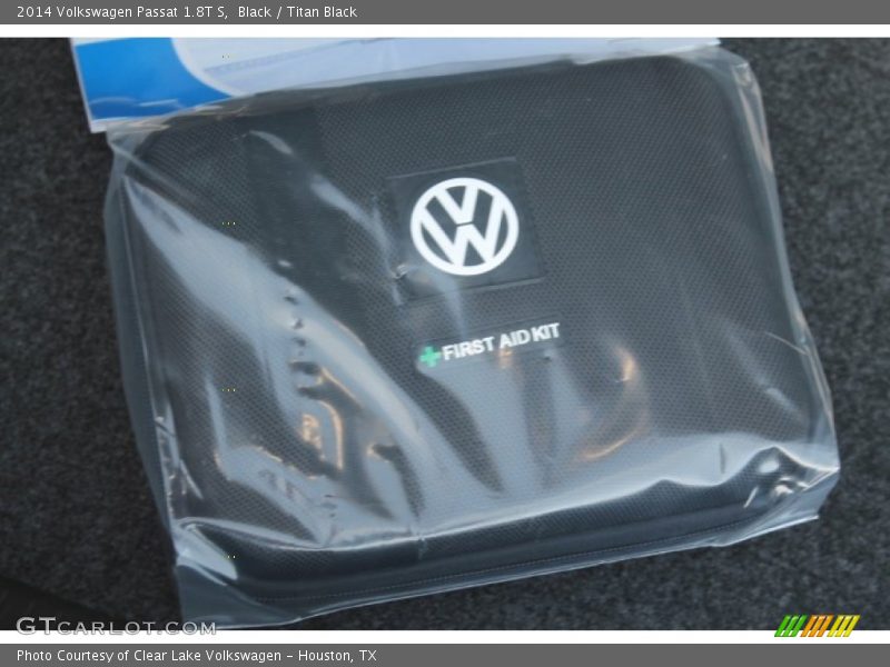 Black / Titan Black 2014 Volkswagen Passat 1.8T S