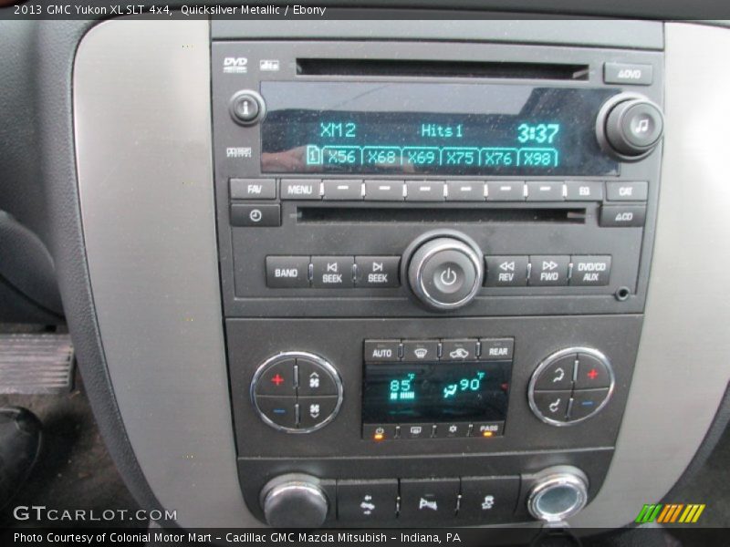 Quicksilver Metallic / Ebony 2013 GMC Yukon XL SLT 4x4