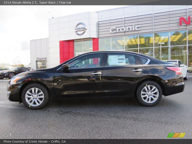 Super Black / Charcoal 2014 Nissan Altima 2.5