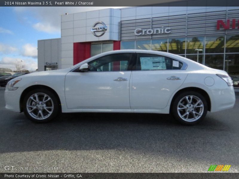 Pearl White / Charcoal 2014 Nissan Maxima 3.5 S