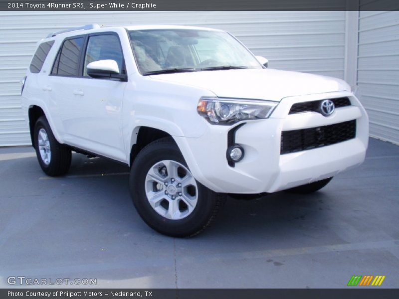 Super White / Graphite 2014 Toyota 4Runner SR5