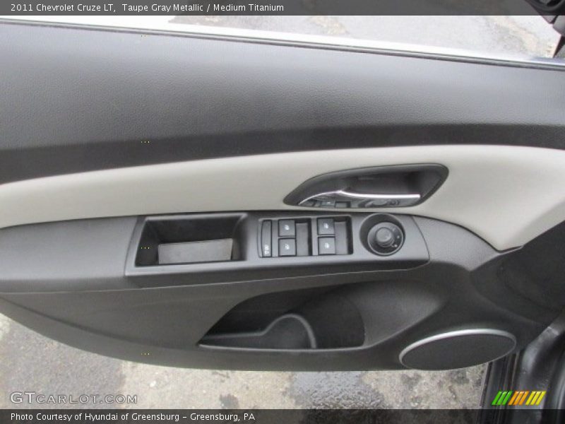 Taupe Gray Metallic / Medium Titanium 2011 Chevrolet Cruze LT