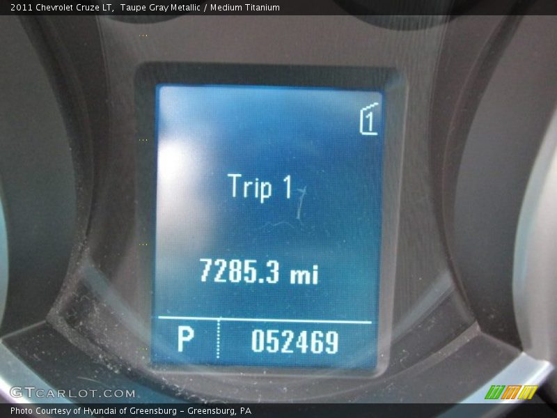 Taupe Gray Metallic / Medium Titanium 2011 Chevrolet Cruze LT