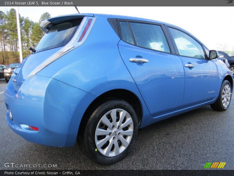 Blue Ocean / Black 2014 Nissan LEAF S