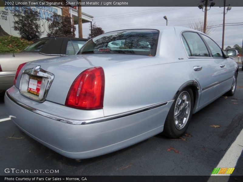 Silver Frost Metallic / Light Graphite 2002 Lincoln Town Car Signature