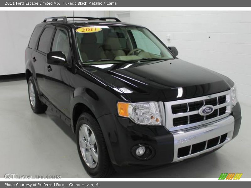 Tuxedo Black Metallic / Camel 2011 Ford Escape Limited V6