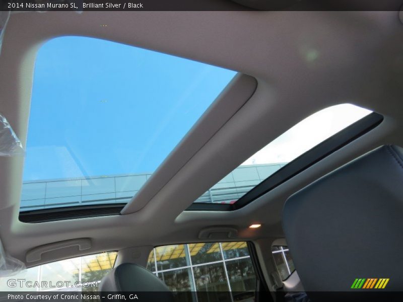 Sunroof of 2014 Murano SL