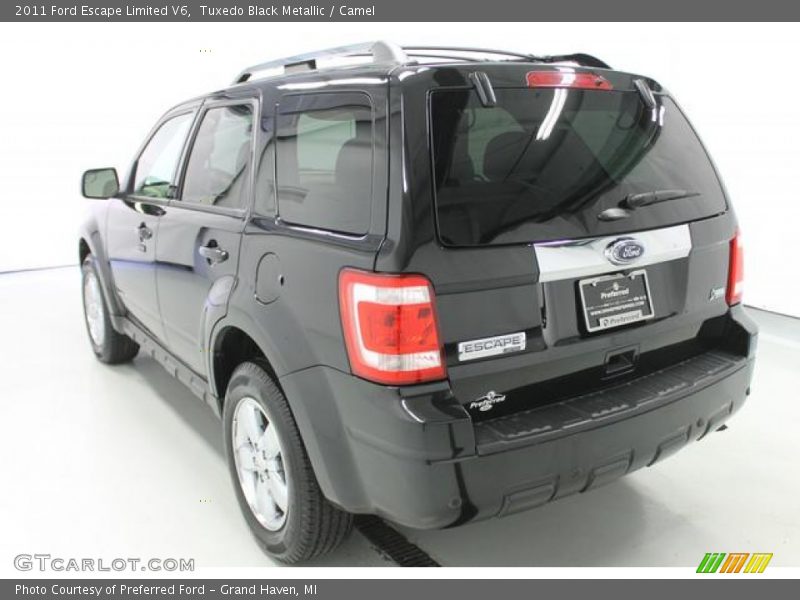 Tuxedo Black Metallic / Camel 2011 Ford Escape Limited V6