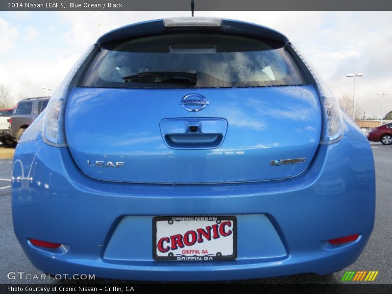 Blue Ocean / Black 2014 Nissan LEAF S