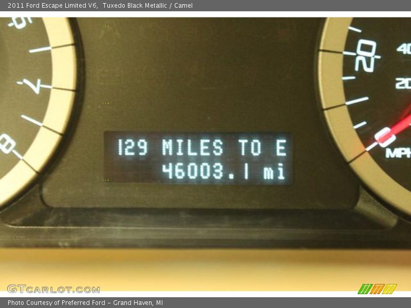 Tuxedo Black Metallic / Camel 2011 Ford Escape Limited V6