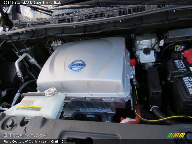  2014 LEAF S Engine - 80kW/107hp AC Synchronous Electric Motor
