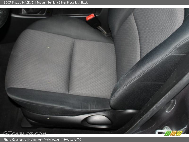 Sunlight Silver Metallic / Black 2005 Mazda MAZDA3 i Sedan