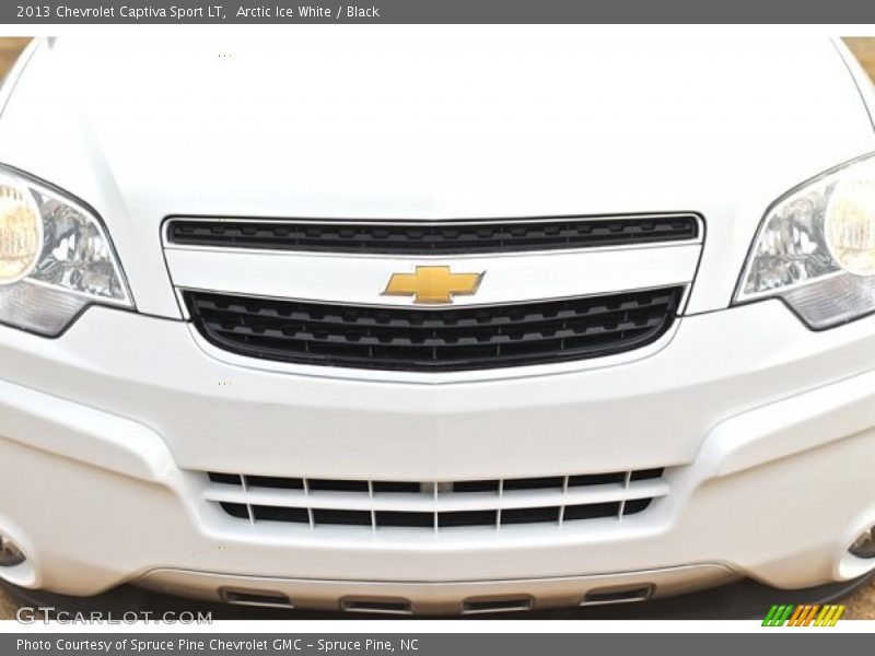 Arctic Ice White / Black 2013 Chevrolet Captiva Sport LT