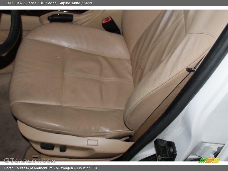 Alpine White / Sand 2002 BMW 5 Series 530i Sedan