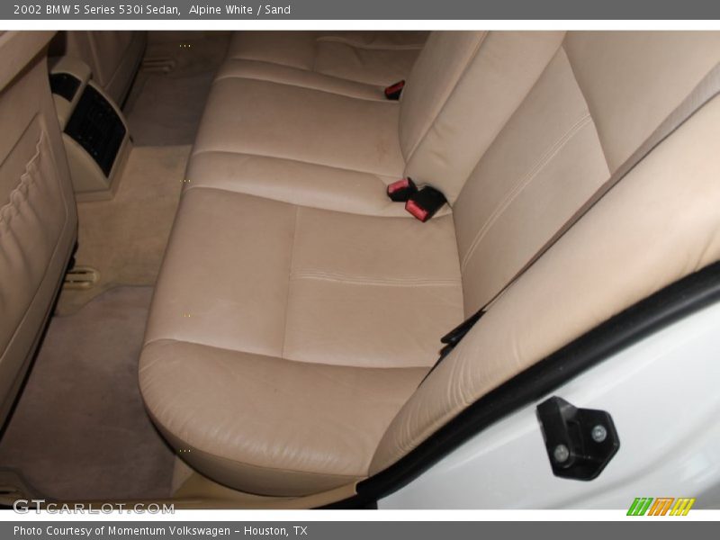 Alpine White / Sand 2002 BMW 5 Series 530i Sedan