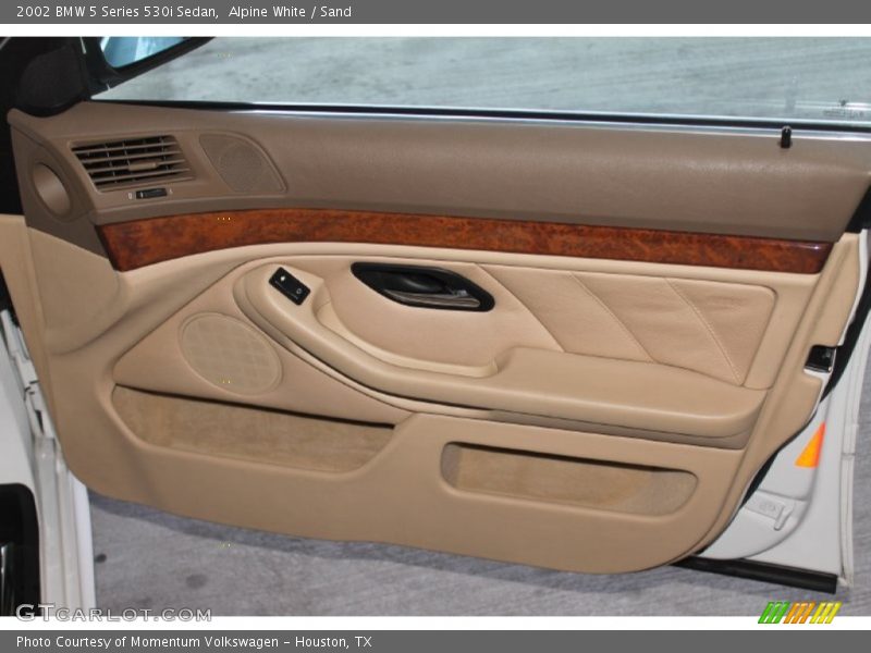 Alpine White / Sand 2002 BMW 5 Series 530i Sedan