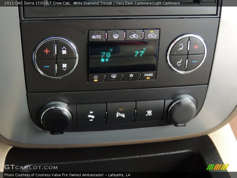 White Diamond Tricoat / Very Dark Cashmere/Light Cashmere 2011 GMC Sierra 1500 SLT Crew Cab