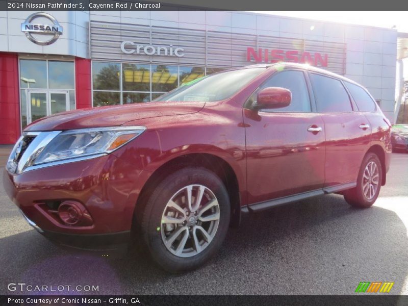 Cayenne Red / Charcoal 2014 Nissan Pathfinder S
