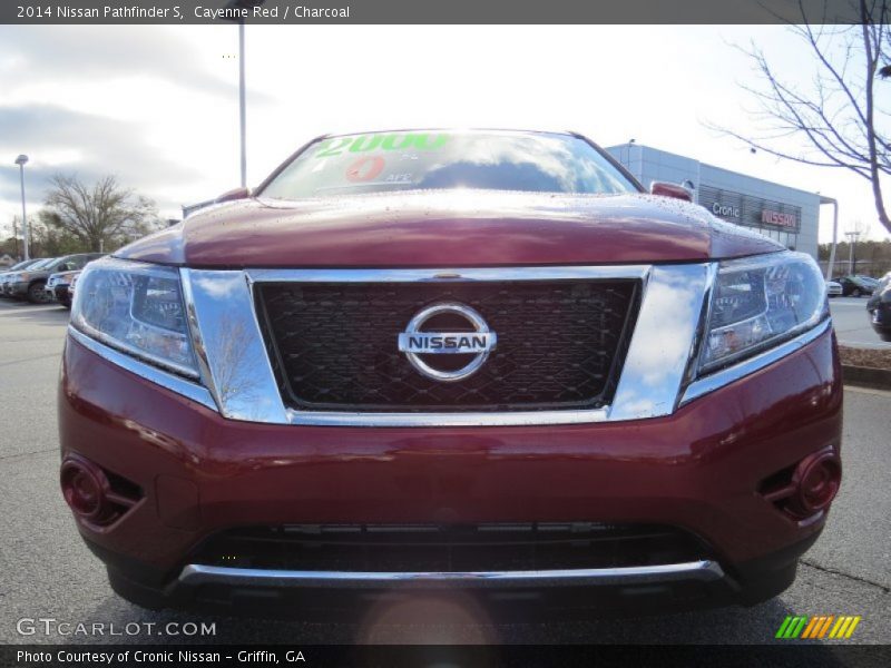 Cayenne Red / Charcoal 2014 Nissan Pathfinder S