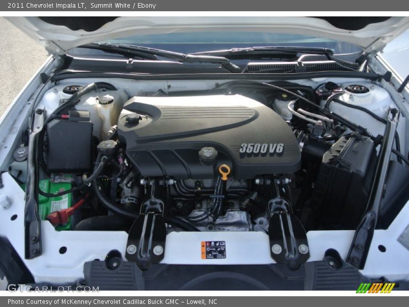 Summit White / Ebony 2011 Chevrolet Impala LT