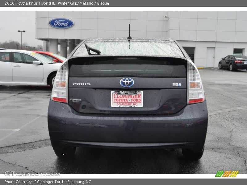 Winter Gray Metallic / Bisque 2010 Toyota Prius Hybrid II