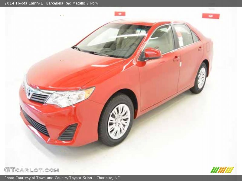 Barcelona Red Metallic / Ivory 2014 Toyota Camry L