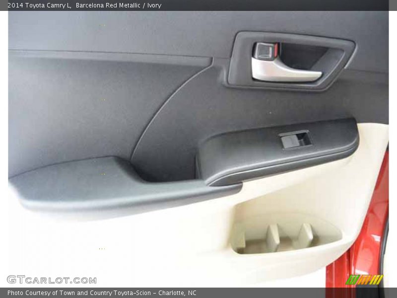 Barcelona Red Metallic / Ivory 2014 Toyota Camry L